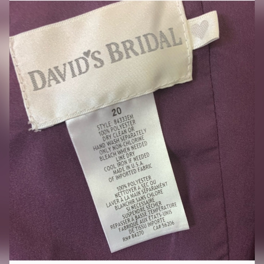 DAVIDS BRIDAL Eggplant Colored One Shoulder Side Ruched Formal. Beautiful Color - Picture 4 of 4